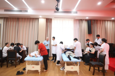 党建引领强医保 康复服务促健康——省医保局办公室党支部开展主题党日活动